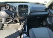 Toyota RAV4 13