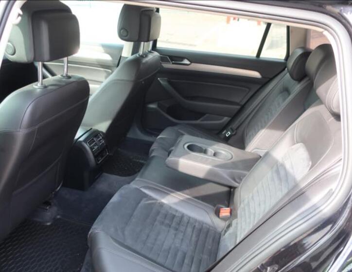 Volkswagen Passat 12