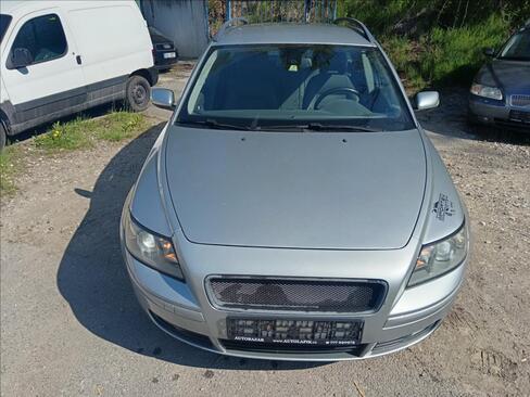 Volvo V50