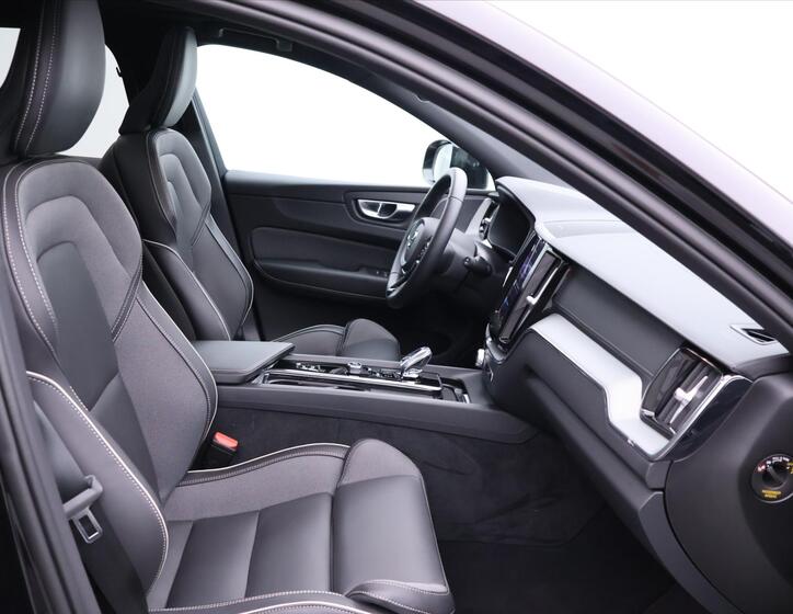 Volvo XC60 13