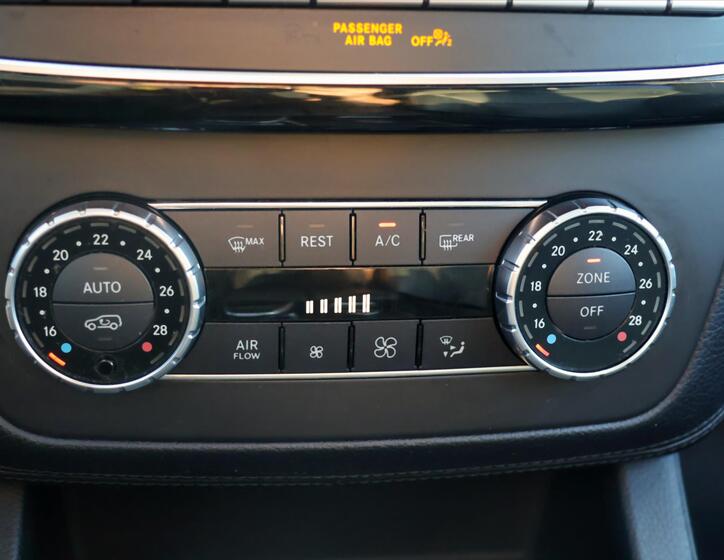 Mercedes-Benz GLE 29