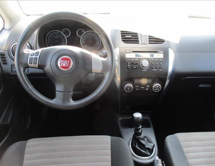 Fiat Sedici 16