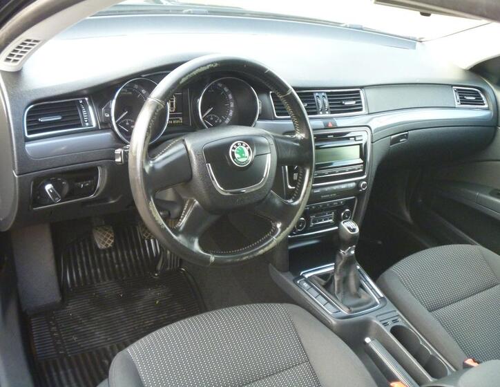 Škoda Superb 10