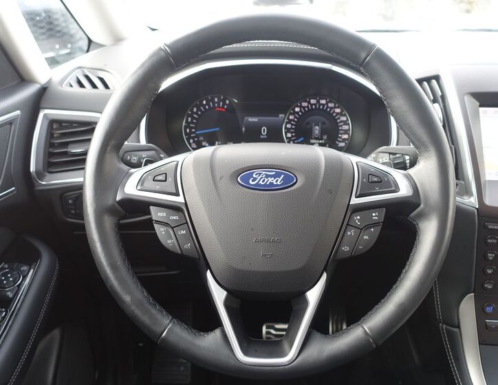 Ford Galaxy 10