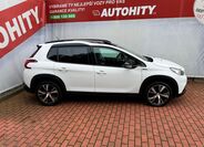 Peugeot 2008 6