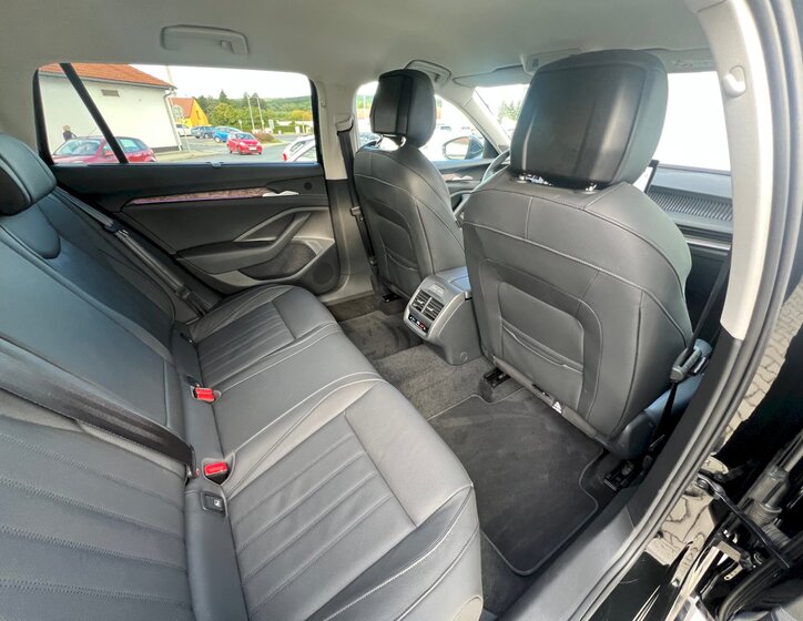 Škoda Superb 21