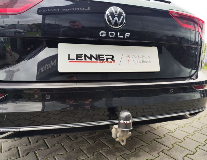 Volkswagen Golf 10
