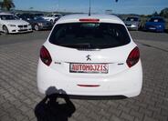 Peugeot 208 9