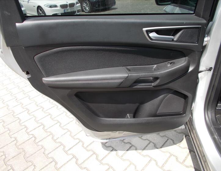 Ford S-MAX 18