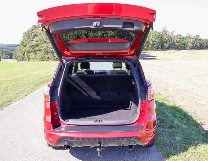 Ford Kuga 9