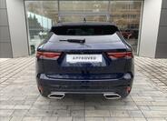 Jaguar F-Pace 34