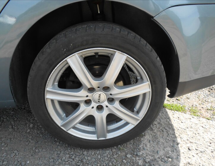 Volkswagen Touran 12