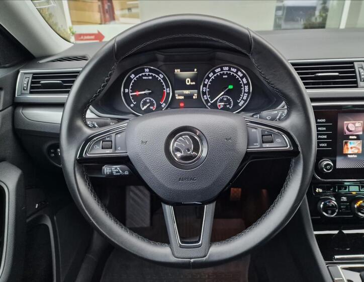 Škoda Superb 21