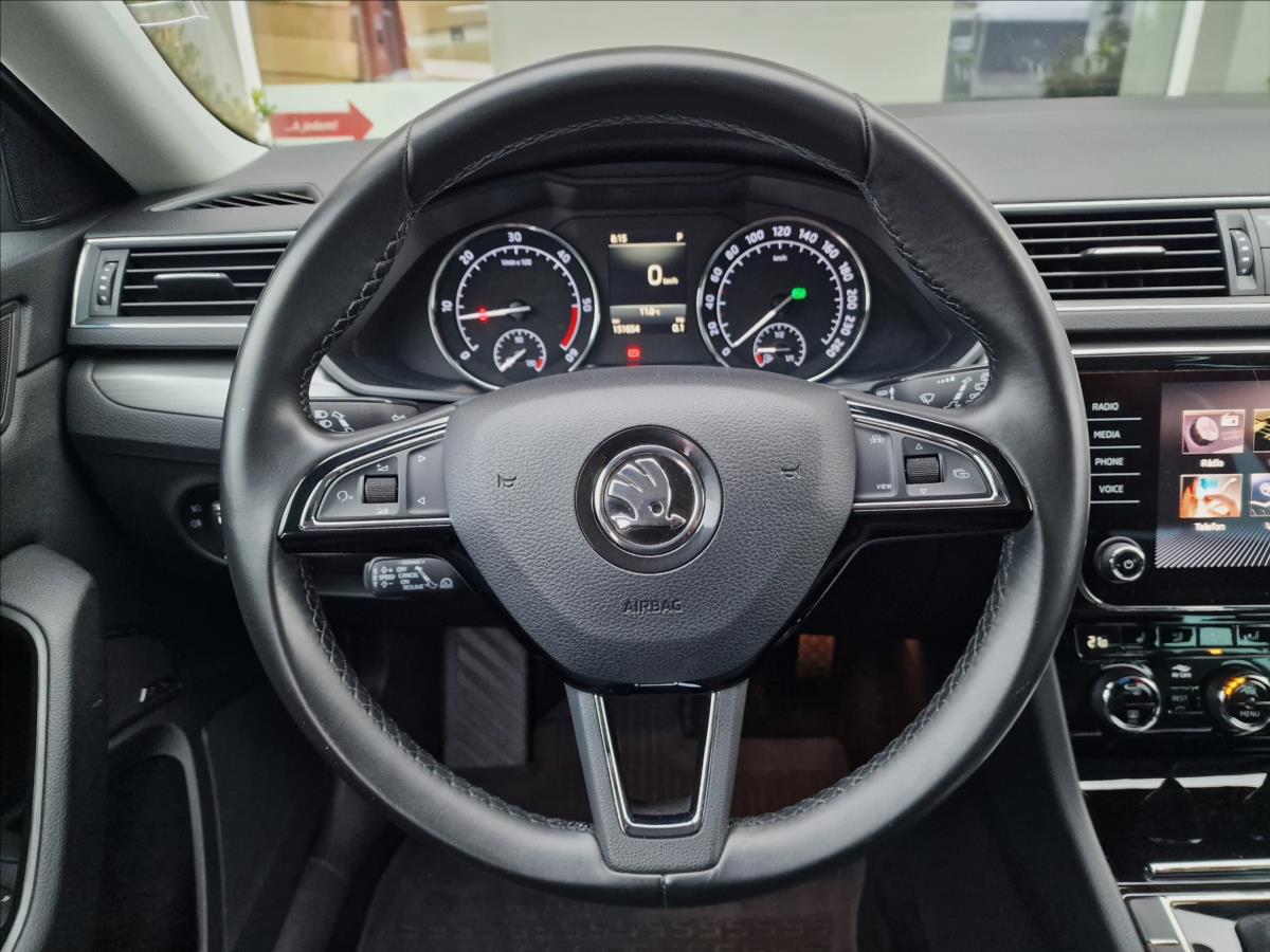 Škoda Superb
