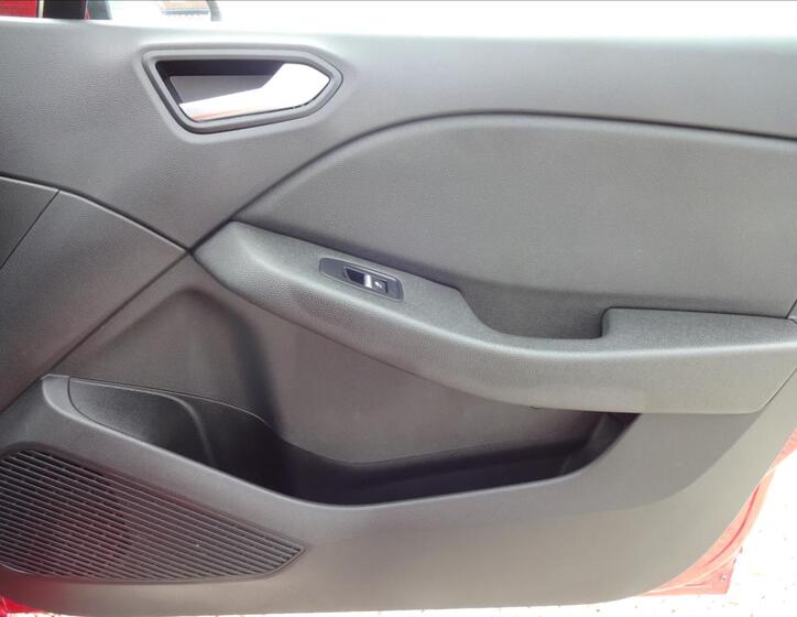 Renault Clio 30