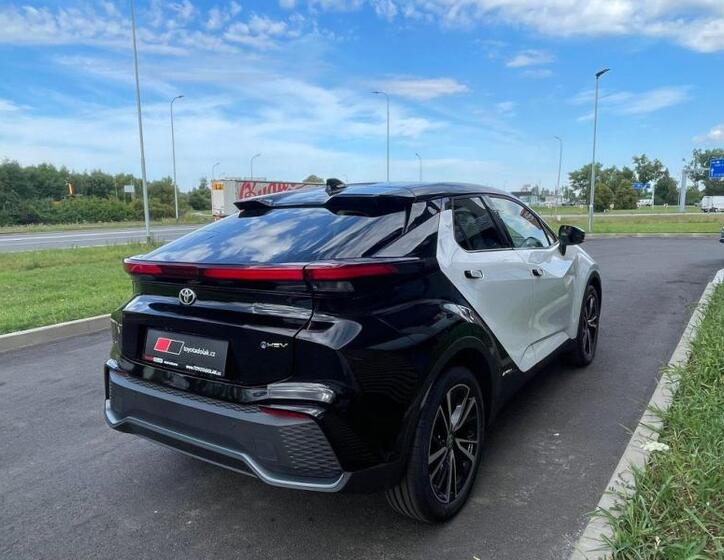 Toyota C-HR 7