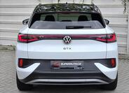 Volkswagen ID.4 5