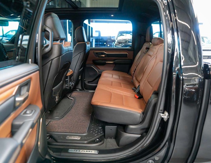 Dodge RAM 36