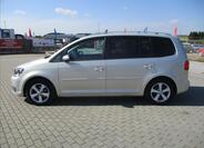 Volkswagen Touran 2