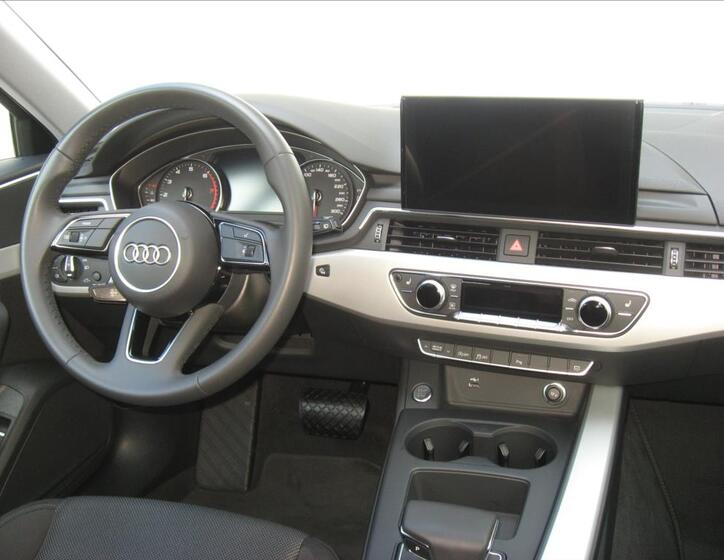 Audi A4 23