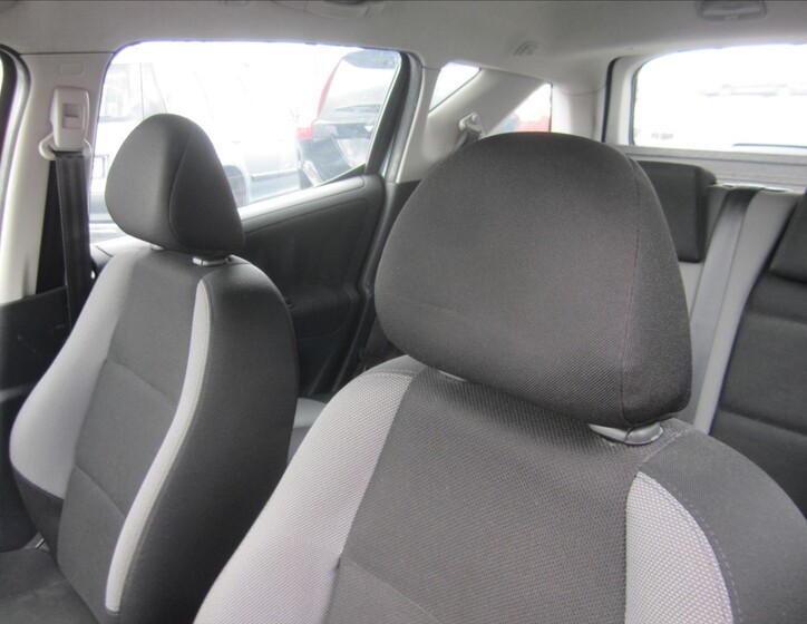 Peugeot 207 13