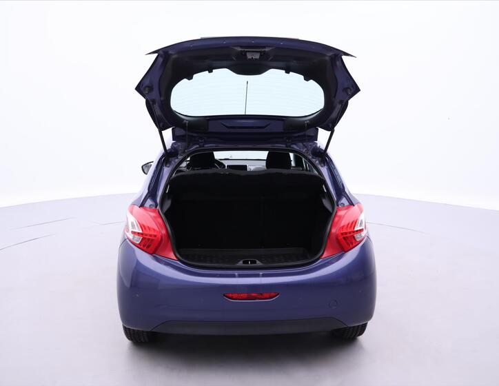 Peugeot 208 9