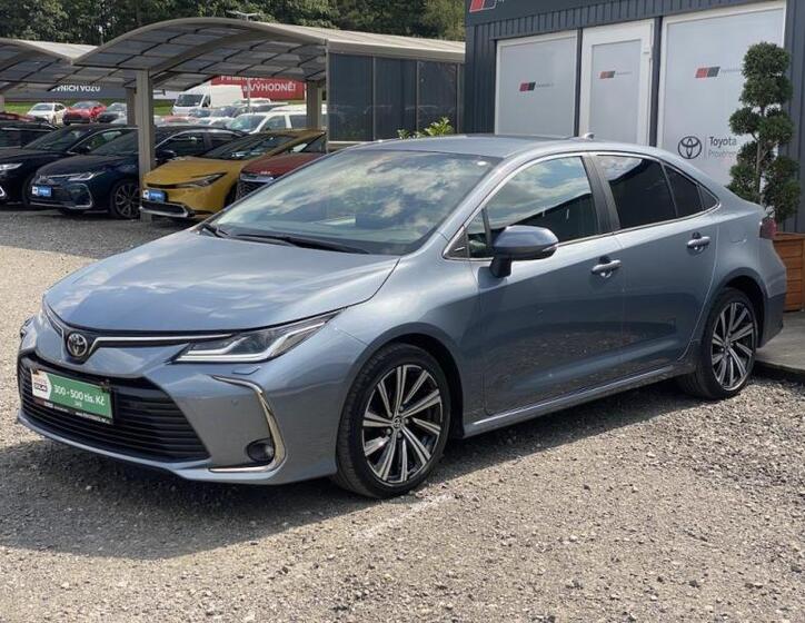 Toyota Corolla 4