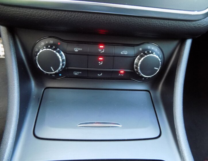 Mercedes-Benz CLA 32