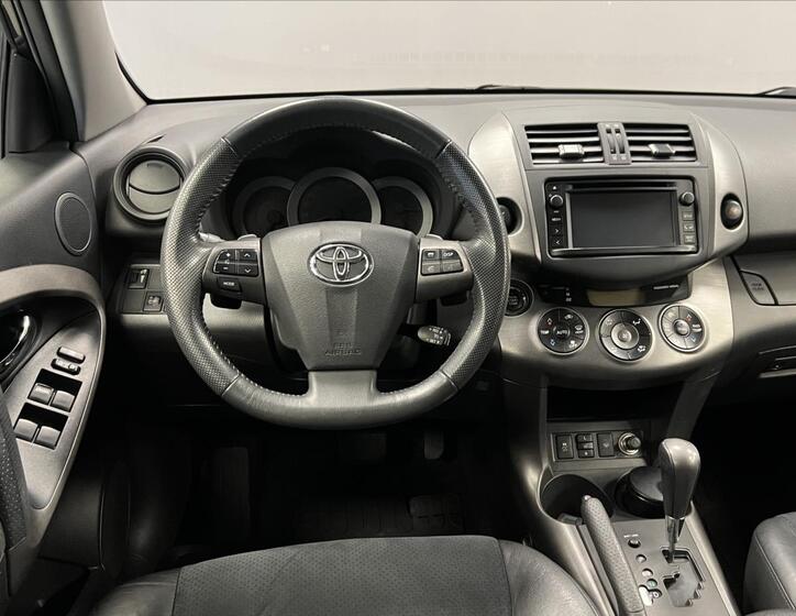 Toyota RAV4 5