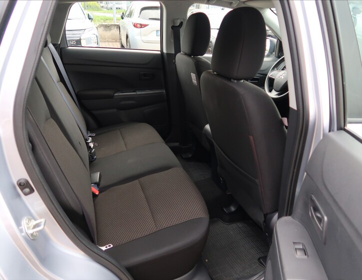 Mitsubishi ASX 11