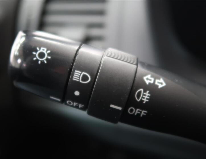 Toyota Auris 18