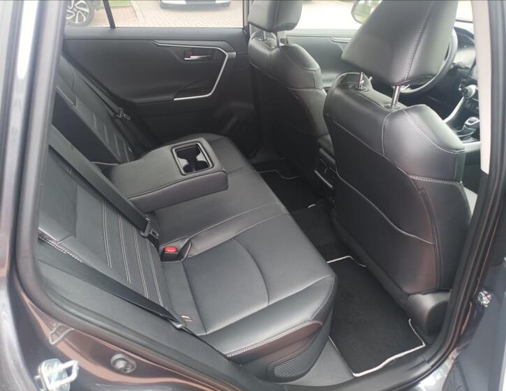 Toyota RAV4 7