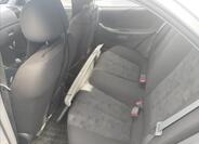 Hyundai Accent 10