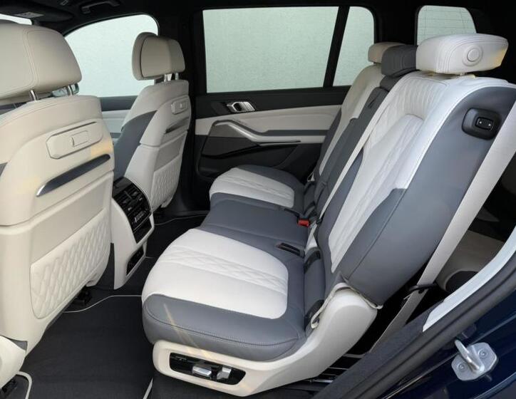 BMW X7 7