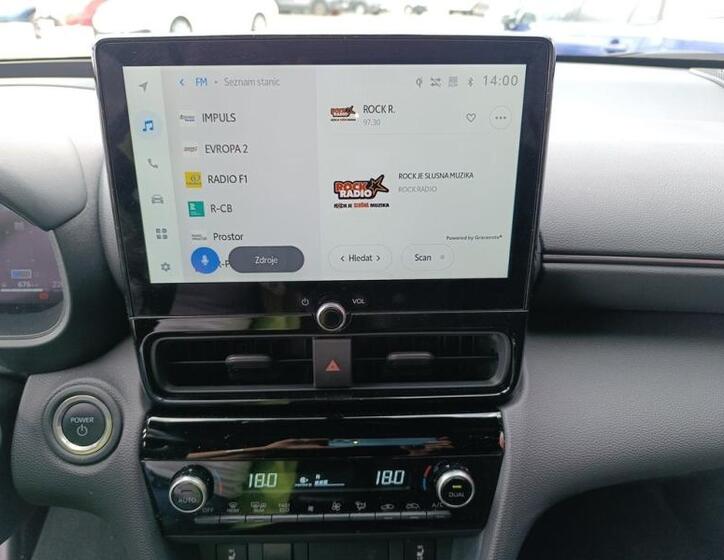 Toyota Yaris Cross 14
