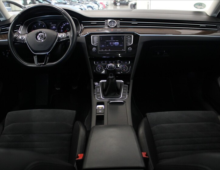 Volkswagen Passat 8