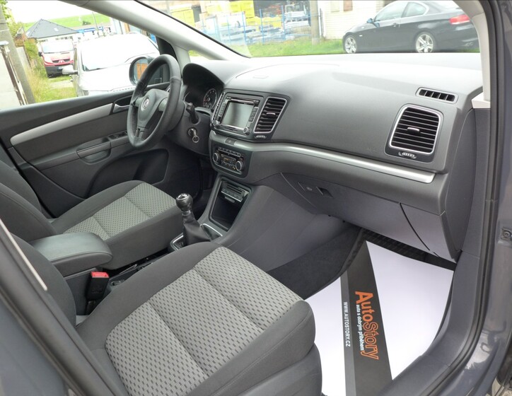Volkswagen Sharan 32