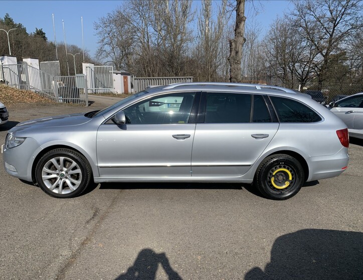 Škoda Superb 8