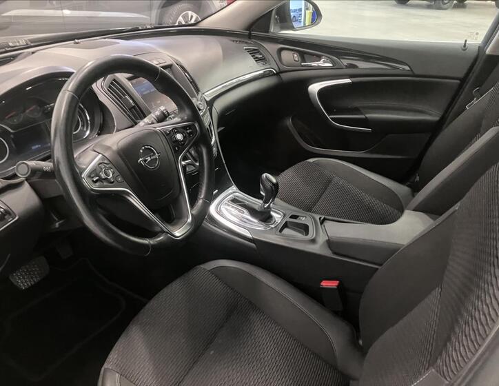 Opel Insignia 6