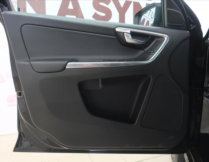 Volvo XC60 10
