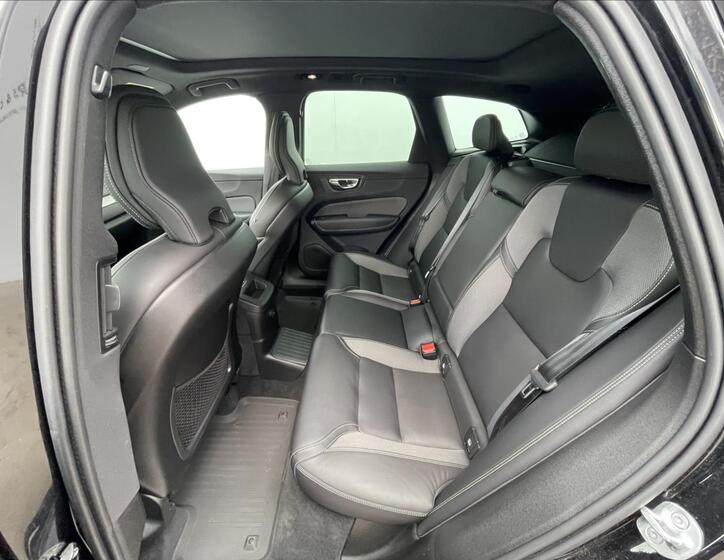 Volvo XC60 13