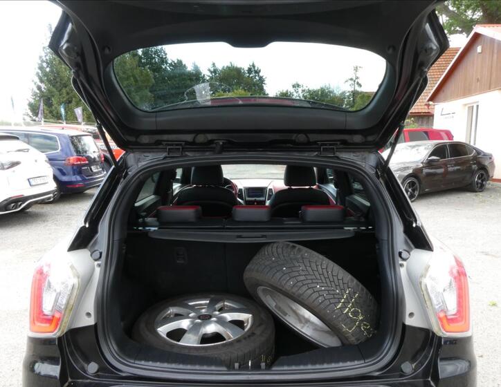 SsangYong Tivoli 19