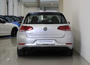 Volkswagen e-Golf 4