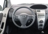 Toyota Yaris 17
