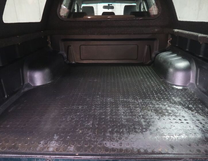 Toyota Hilux 11