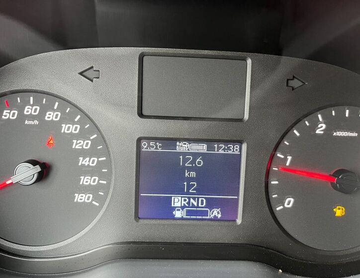 Mercedes-Benz Sprinter 8