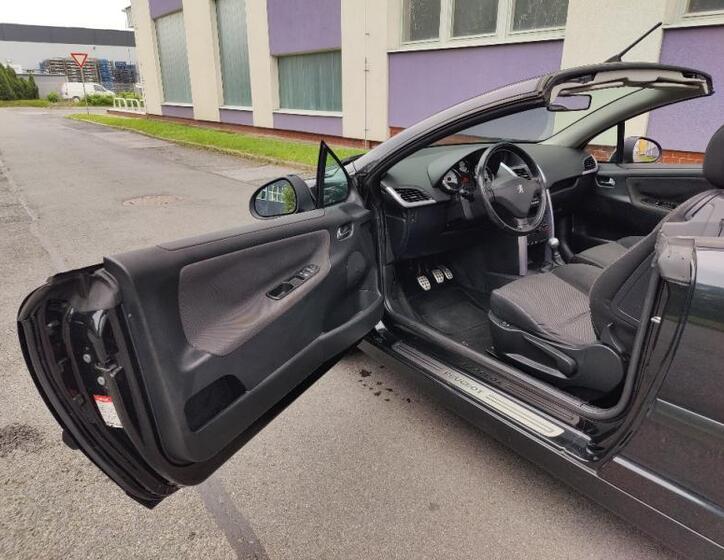 Peugeot 207 10
