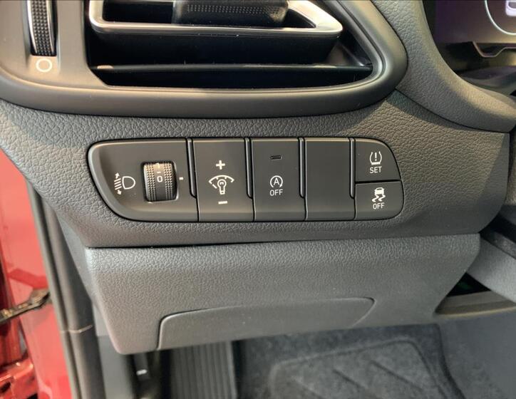 Hyundai i30 26