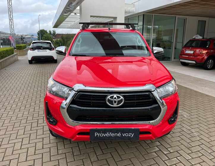 Toyota Hilux 9