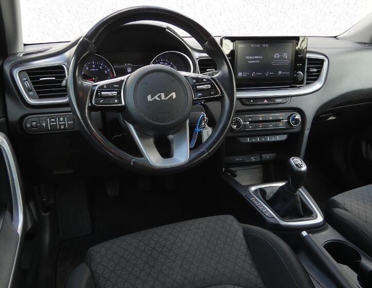 KIA Ceed 5